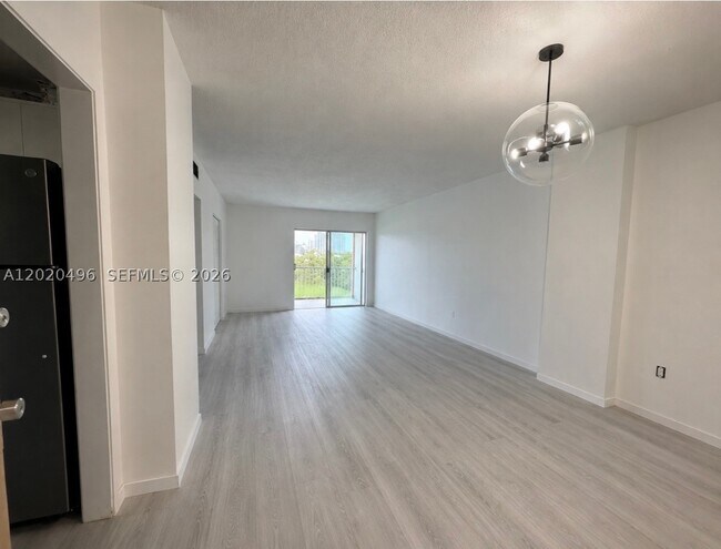 Photo - 400 Kings Point Dr Unit 811