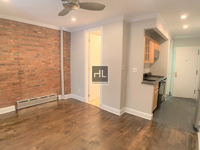 Photo - CHRISTOPHER ST. Unit 3