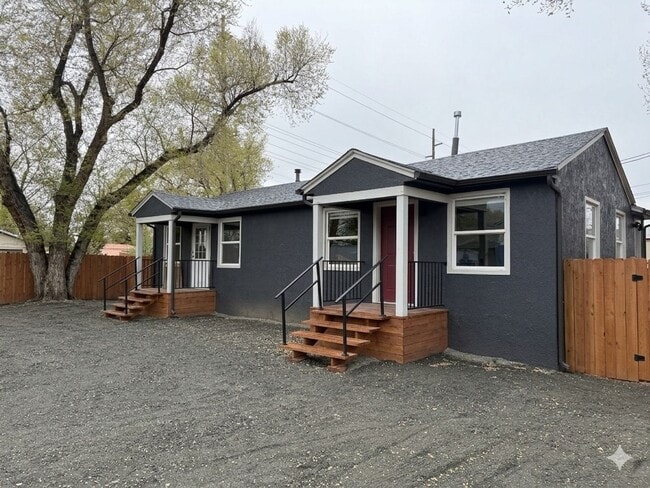 Building Photo - 39 Sunflower Rd