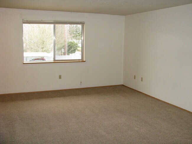 Photo - Quiet Two Bedroom Apartment in Keizer Unidad 4271