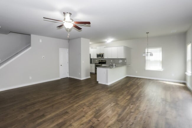 Photo - 9221 Treyburn Dr