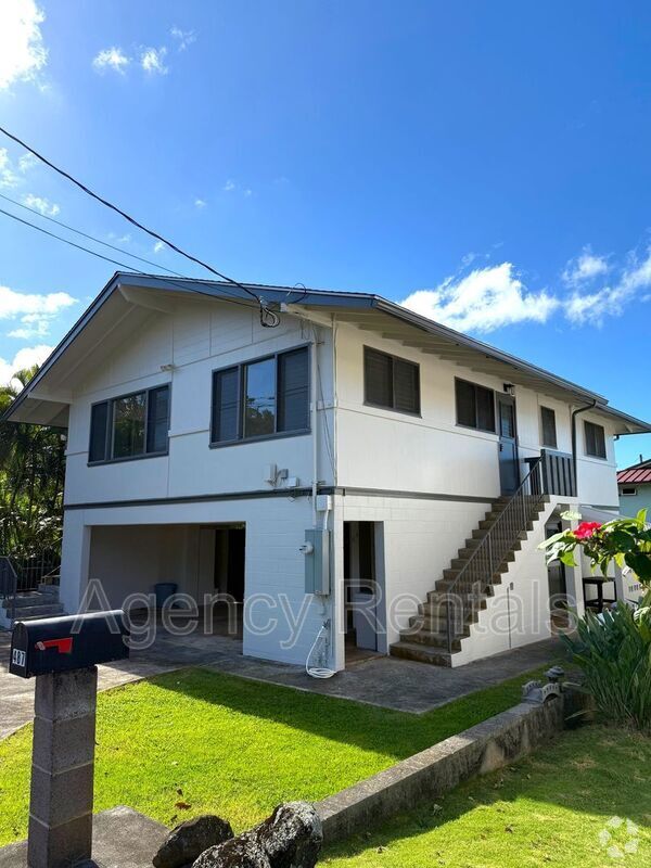 Building Photo - 487 Luakini St Unit Downstairs Rental