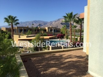 Palm Springs Downtown close