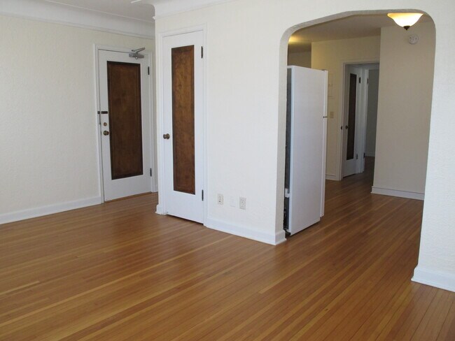 Photo - The Randolph Flats