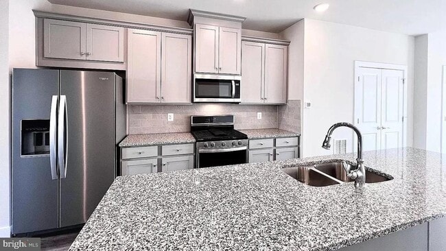 Photo - 1207 Vermeer Ave