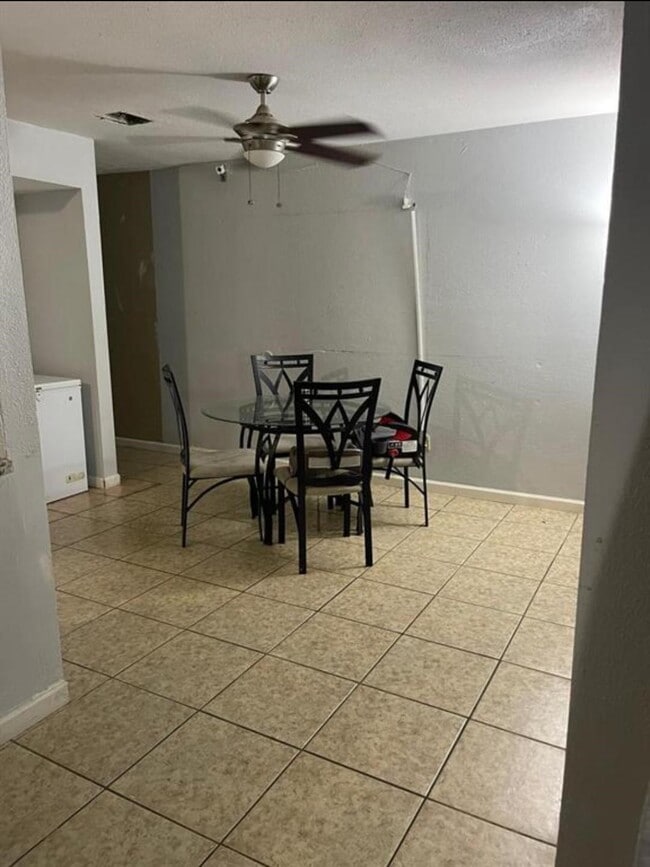 Building Photo - 7824 Windward Passage St