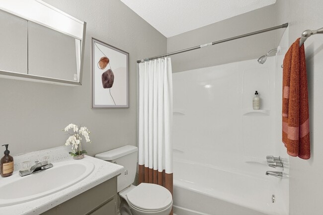 Photo - Alturas Eleventh