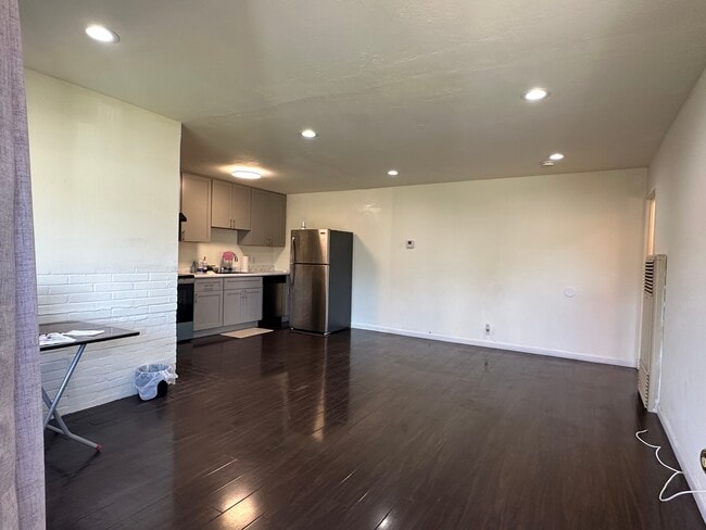 Photo - 407 Lloyd Ave