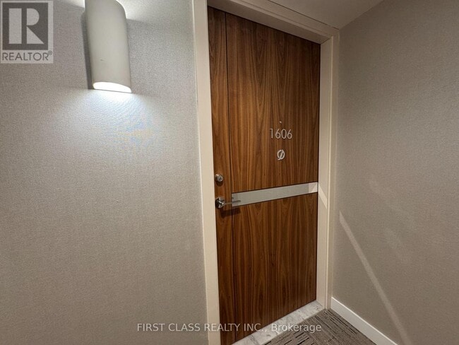 Photo - 27 McMahon Dr Unité 1606