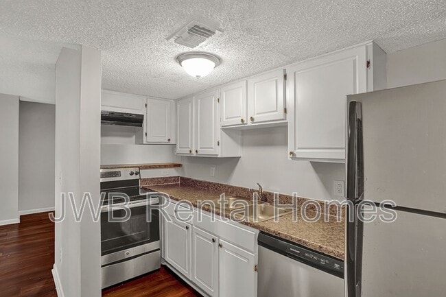 Building Photo - 10825 Key Haven Blvd Rental