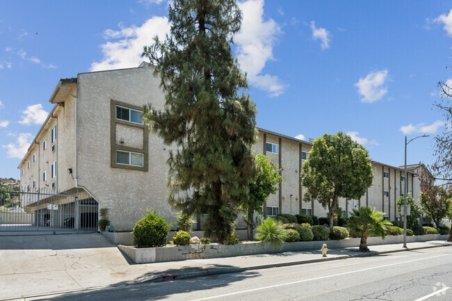 Primary - Villa Glenoaks Apartments
