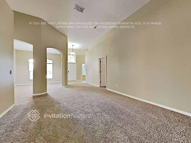 3539 Rolling Hills Ln