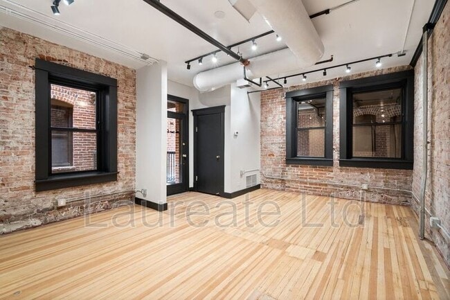 Photo - 1490 Lafayette St