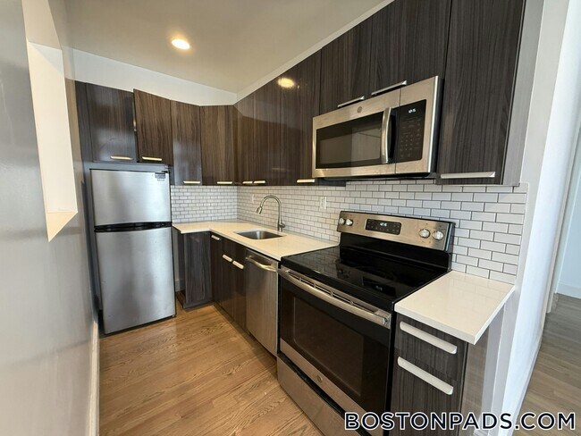 Photo - 19 Peterborough St Unidad 14