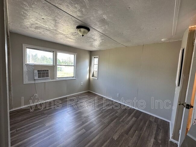 Photo - 8086 Heck Dr Unit #1A