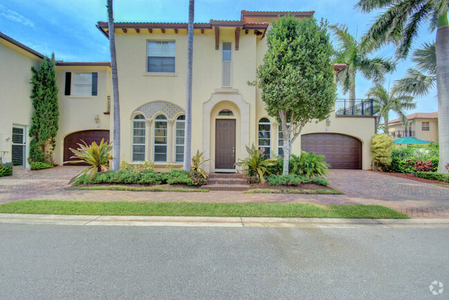 Building Photo - 81 Via Poinciana St Rental