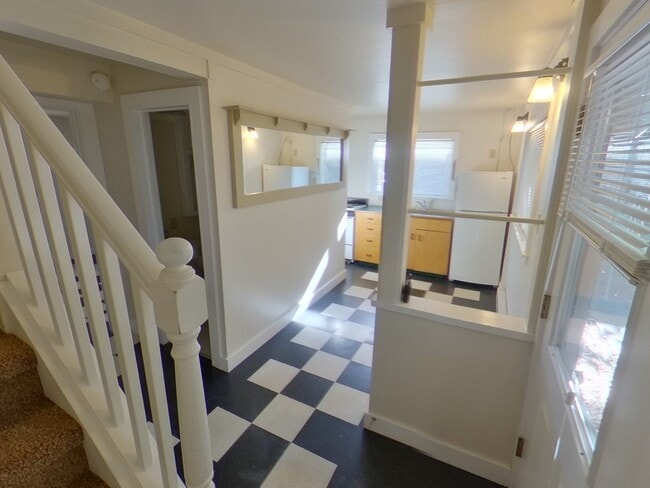 Photo - Cozy 2 Bedroom House on 17th & Hilyard