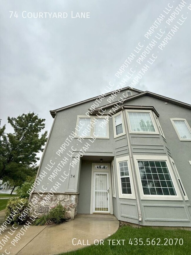 Photo - 74 Courtyard Ln E