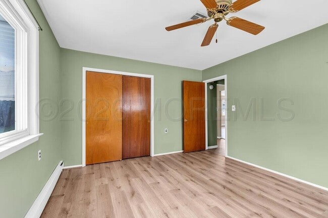 24 Liberta Dr