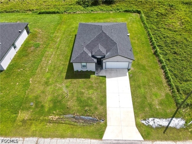 9040 Bamboo Cir
