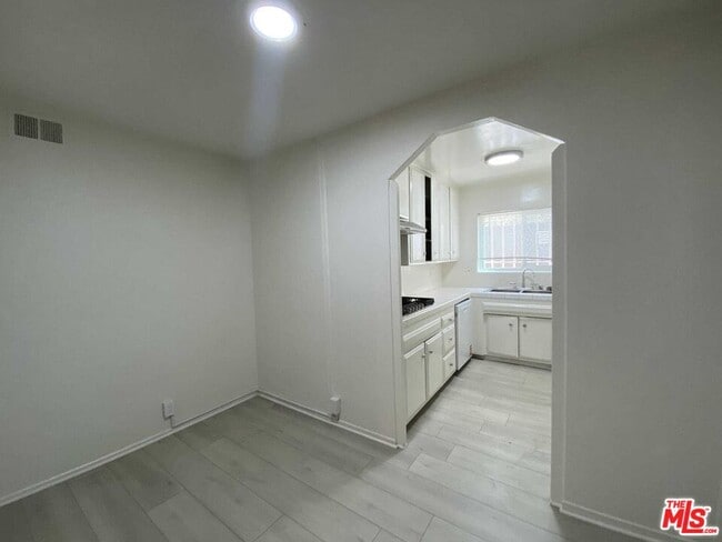 Photo - 2332 S Beverly Glen Blvd Apartment Unit 3