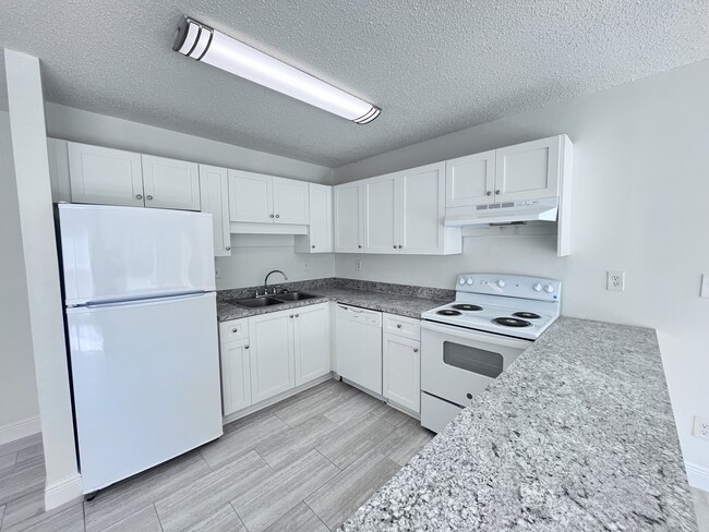 Sailpoint Bay Apartments