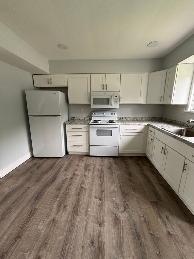Photo - 1314 Willowbrook Rd