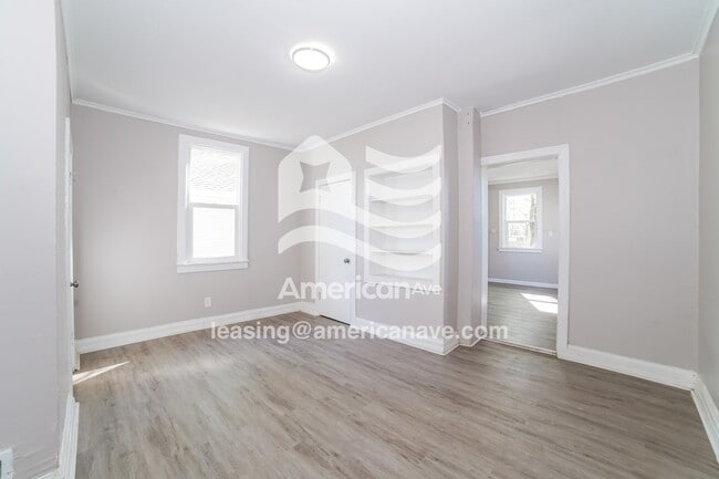 Photo - 910 NE Monroe St
