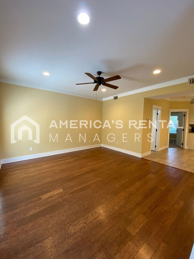 Photo - Townhome For Rent in Tuscaloosa!! COMING SOON!