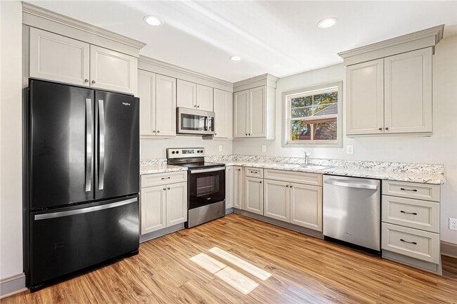 Photo - 300 Cottage Hl Ct