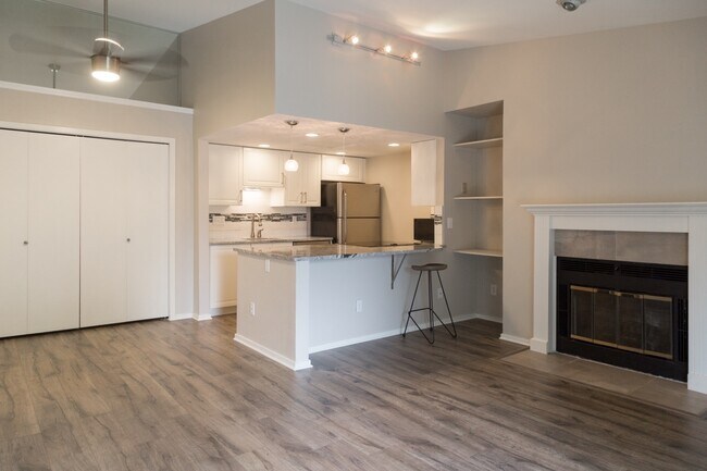 2800 Kalmia Ave Unit B306