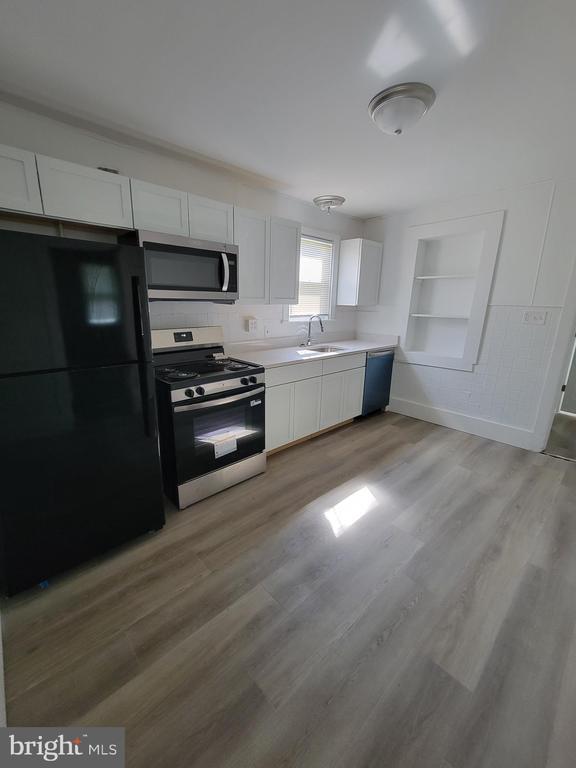 Photo - 237 S Franklin St