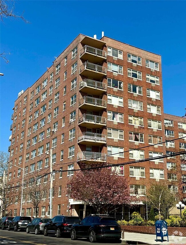 Building Photo - 81-11 45th Ave Unit 1D Rental