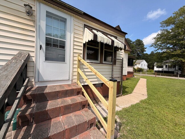 46 Langley St
