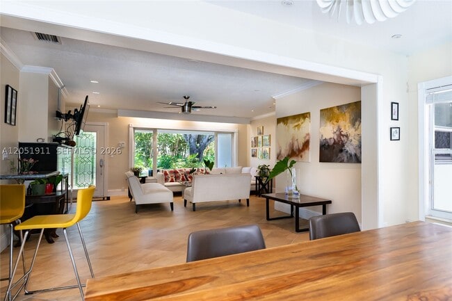 Photo - 1529 Bayview Dr