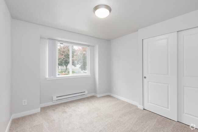 3BD, 2BA - 1,151SF