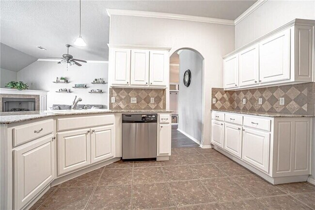 Photo - 3101 SW Gumleaf Rd
