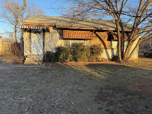 Photo - 1913 Gilbert Ave