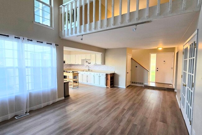 Photo - 963 Taylor Dr