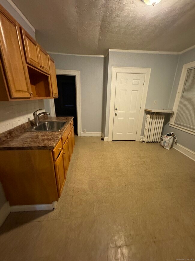 Photo - 76-78-78 Lenox St