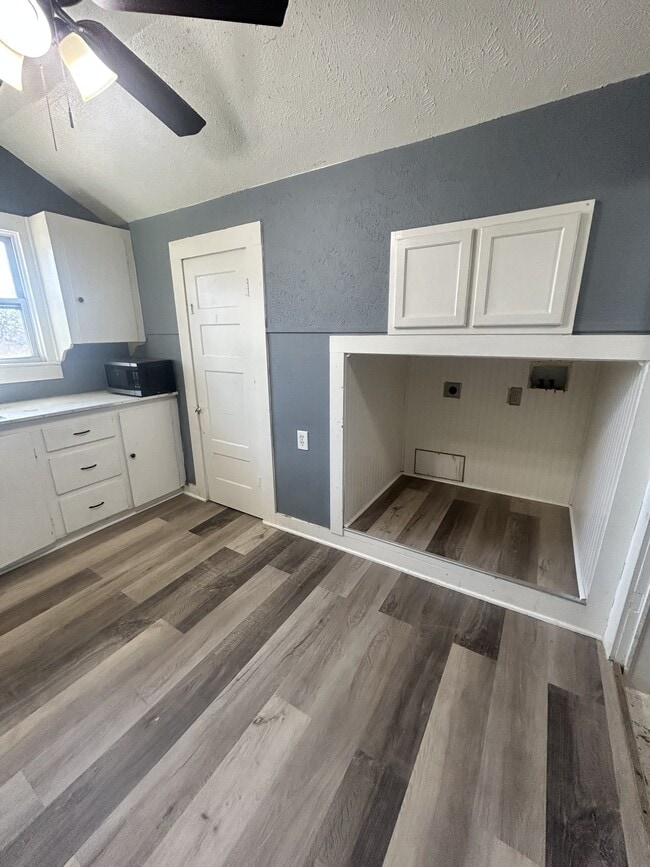 Photo - 132 Woodland St