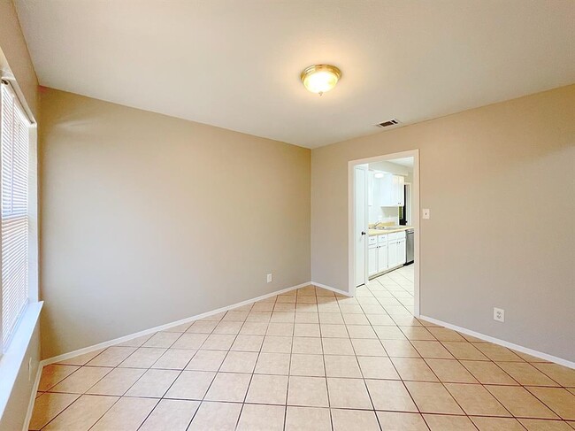 Photo - 11108 Blossom Bell Dr