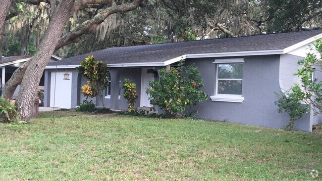 Building Photo - 715 Baywood Cir Rental