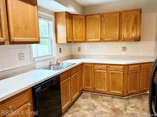 Photo - 1815 Mcdonald Ave