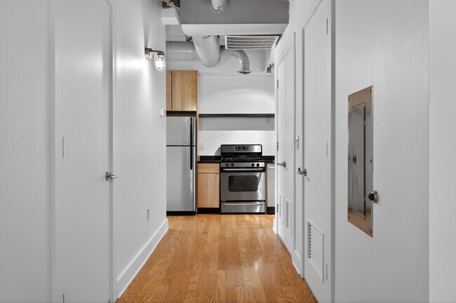 Photo - 140 Bay St Unit 5E