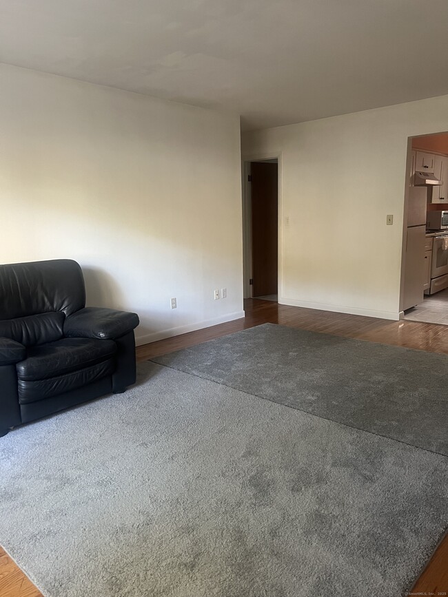 Photo - 56 Wakelee Ave Unit APT 26