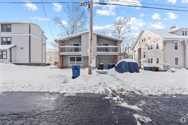 Building Photo - 202 Ostrom Ave Rental