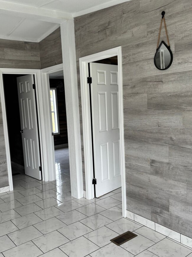 Photo - 1759 Embarcadero Ave