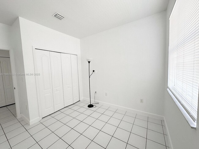 Photo - 2900 SE 17th Ave Unit 102