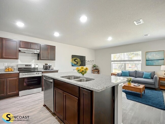 Photo - 11 Regis Ln Unit A